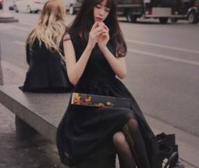 怀孕初期出血每天中午出血（怀孕初期出血每天中午出血怎么回事）