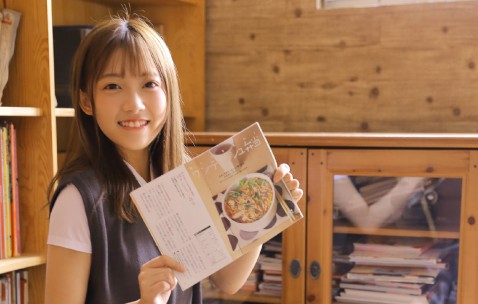 怀孕初期能吃盐津杨梅吗（怀孕初期可不可以吃杨梅）